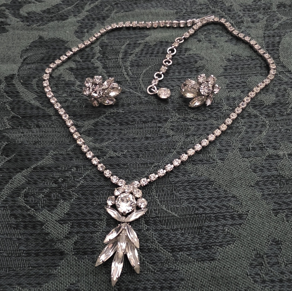 Vintage Gustave Sherman Necklace And Earrings